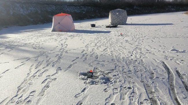 Оренбуржцы открыли сезон зимней рыбалки