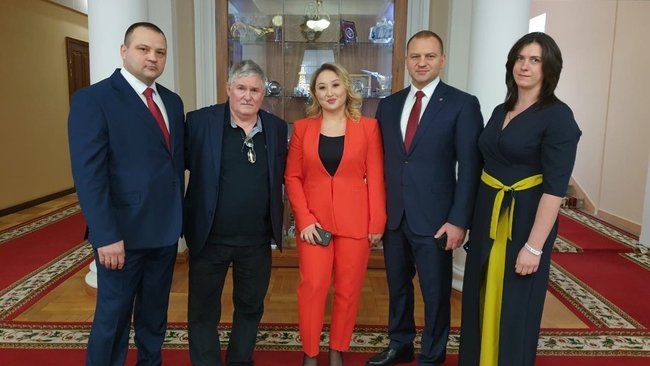 Воспитанницу бузулукской школы Самбо Жанару Кусанову избил неизвестный