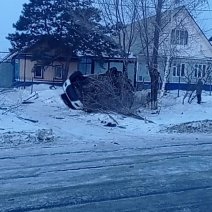 Как правильно ездить по ледяным колеям?
