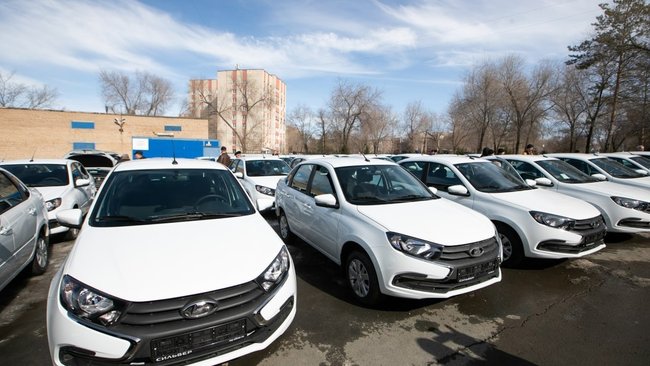 Для медобслуживания на дому бузулукская больница получила пять новых автомобилей