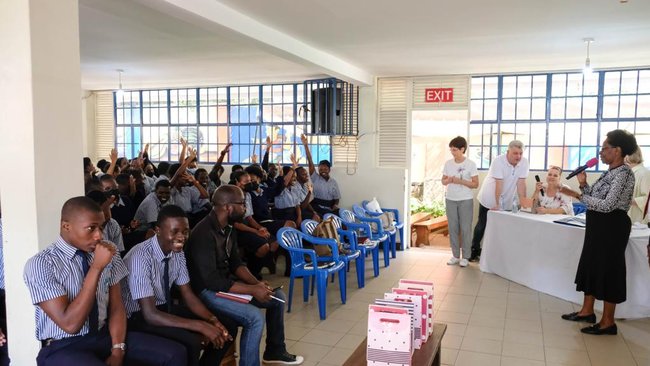 С какой целью оренбургские педагоги побывали в университете Уганды?