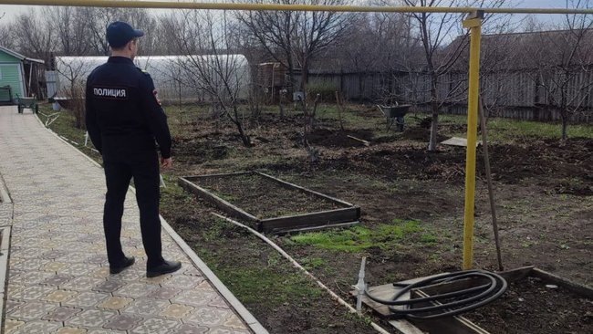 Бузулучанин в собственном дворе нашел противотанковую мину 