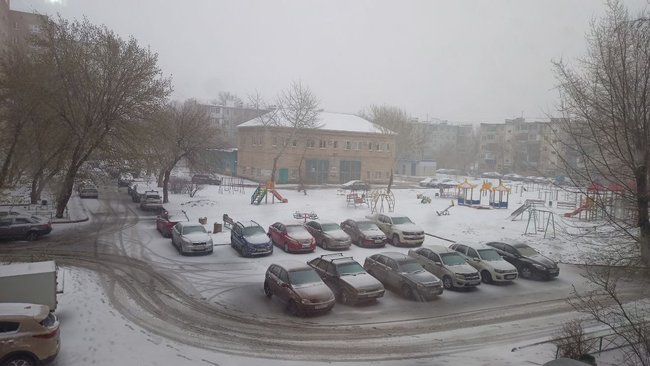 В Оренбуржье вернулась зима. Перекрыта трасса 