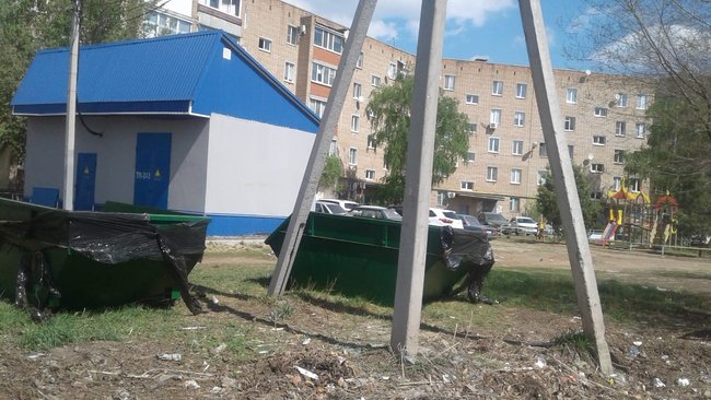 Не опасно ли соседство? Бузулучане против бункеров ТКО рядом с детской площадкой 