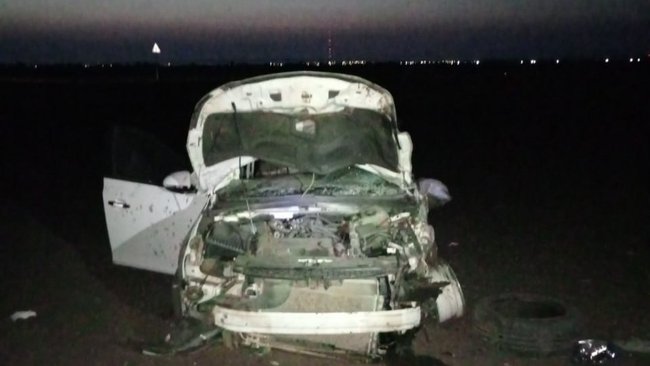 На трассе в Бузулукском районе иномарка столкнулась с фурой