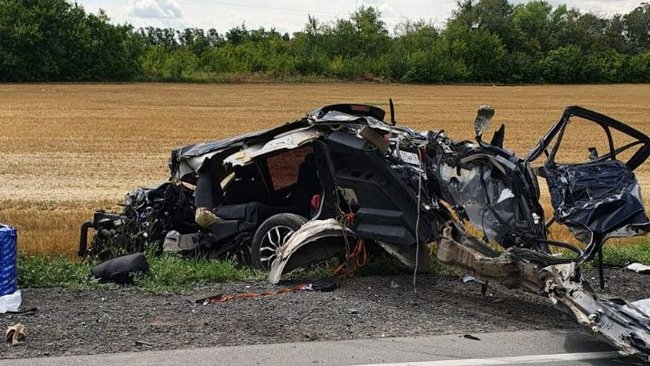В Бузулукском районе в страшном ДТП погиб отец с дочерью (18+)