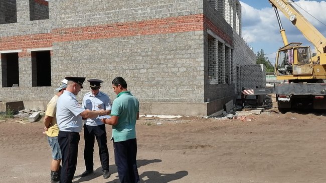 Бузулукские работодатели нелегально использовали труд мигрантов 