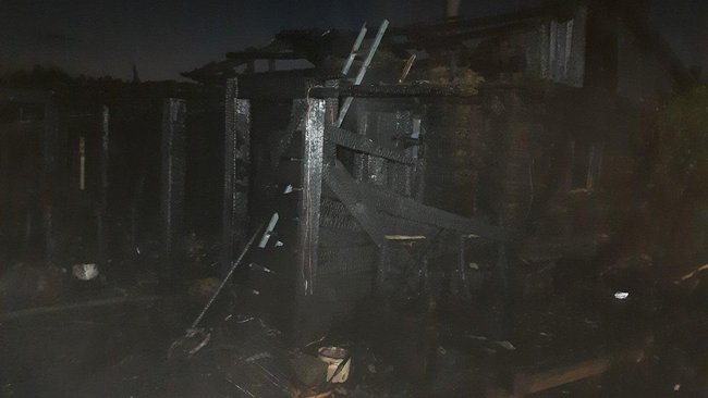 Вчера вечером в Бузулукском районе сгорели надворные постройки 