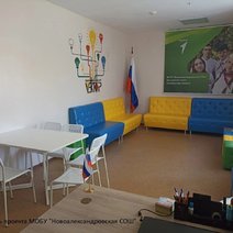 Сад памяти и новая мебель: какие проекты реализованы в школах Бузулукского района?