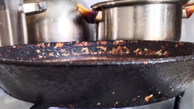 Бузулучанин избил приятеля сковородкой 