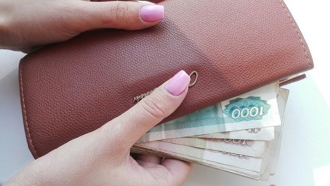 Бузулучанин «прикарманил» 53 500 рублей из чужого кошелька