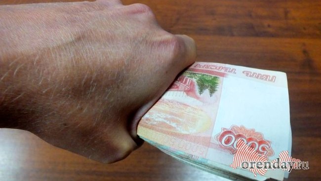 В Бузулуке сотрудник ГИБДД отказался от взятки. На любителя подкупить возбуждено уголовное дело