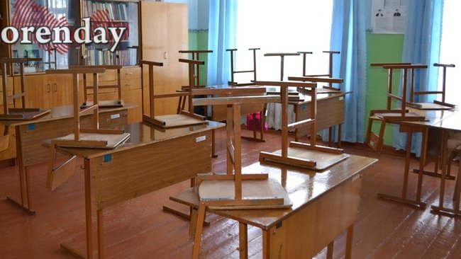 О вакцинации и зарплате учителей говорили на заседании областного правительства