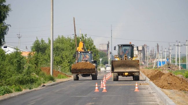 Продолжается ремонт дороги по улице Промышленной 