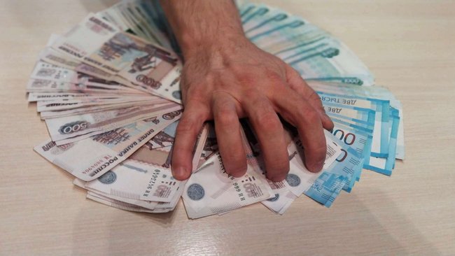 По 150 тысяч рублей в сутки переводили бузулучане мошенникам в 2023 году