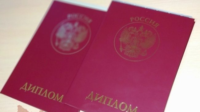 Бузулучанка, давшая взятку преподавателю, рискует лишиться диплома 