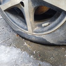 Бузулучанин хотел отсудить у администрации города компенсацию за испорченные колеса 