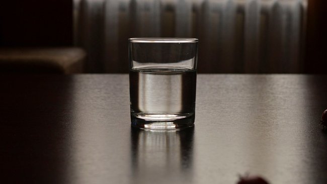 Девять человек погибли от отравления алкоголем в двух поселках Оренбуржья (18+)