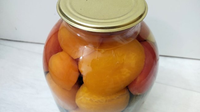 Бузулучанин ударил жену трехлитровой банкой с помидорами 