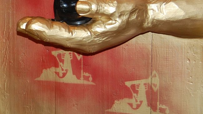 Сколько тонн вредных веществ выбрасывает нефтяное предприятие около сёл Бузулукского района? 