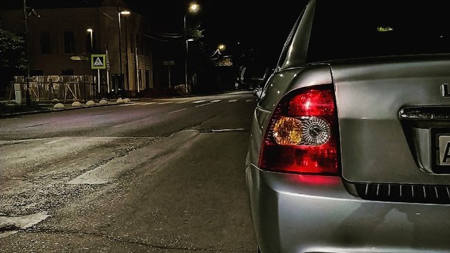 Запрет на установку красных светодиодных лент в фары автомобилей