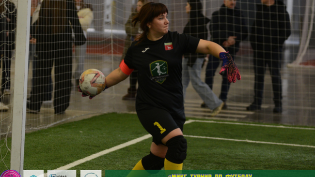 «Футбольные мамы» приняли участие в микс-турнире в Оренбурге, приуроченном ко Дню защитника Отечества.