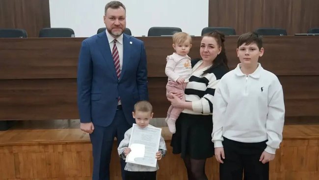 В Бузулуке девять молодых семей получили свидетельства на социальную выплату для улучшения жилищных условий