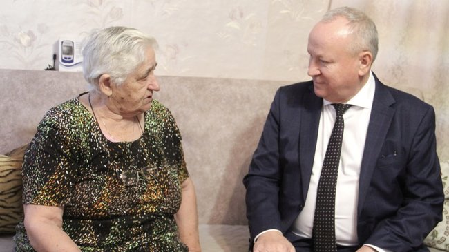 В Липовке поздравили Антонину Касьяновну Ярославцеву с 90-летием