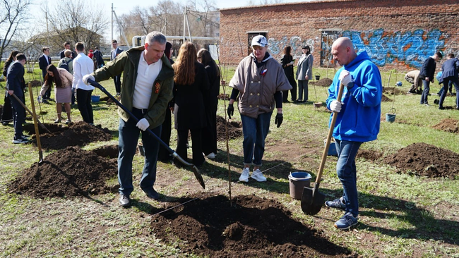 В Бузулуке высадили «Сад памяти» в честь 80-летия Победы