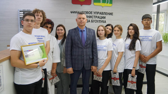 Бузулукские школьники представили проект на международном «ШкИБ-Фесте»