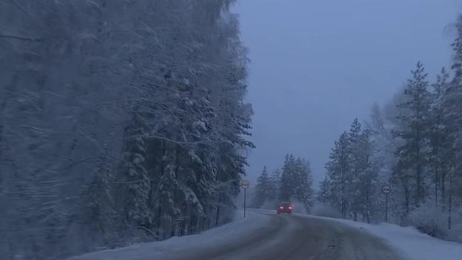 В настоящее время все автомобильные дороги Оренбургской области открыты для проезда