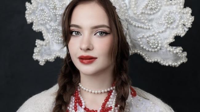 Елисавета Тихонова на «Мисс Россия» блистала в оренбургских паутинках 