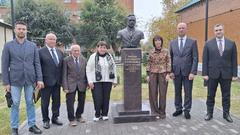 На территории Бузулукской больницы был открыт бюст Николая Семашко 