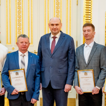 Тренер, который стирает границы: Юрий Шлыков — лауреат Губернаторской премии 