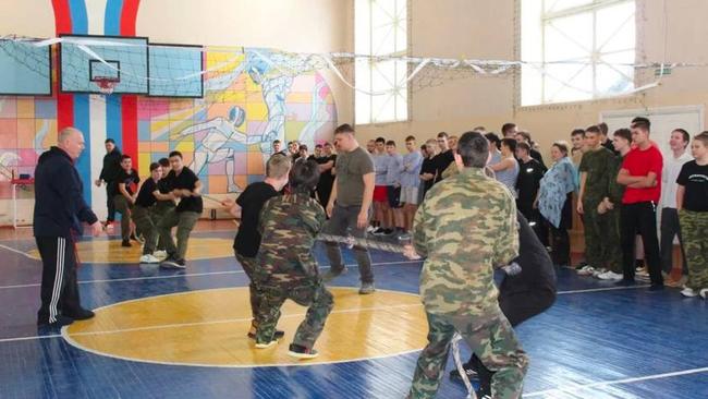 «А ну-ка, парни!»