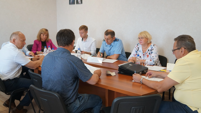 Чадов и Линькова встретились с бузулучанами