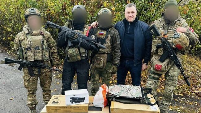 В минувшие выходные глава города передал очередную партию гуманитарной помощи нашим землякам – участникам СВО.