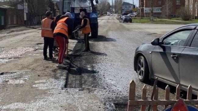 В Бузулуке начался ремонт дорог