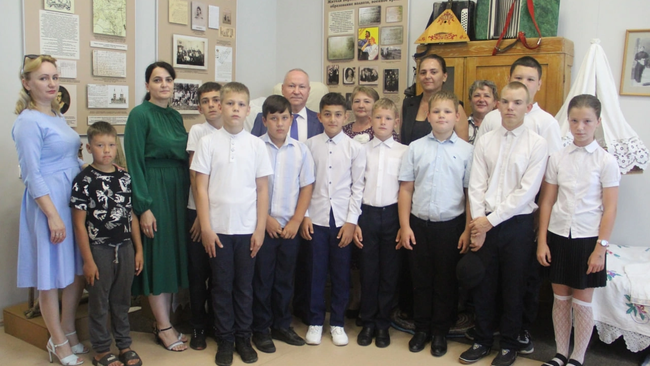 Воронцовка помнит строки барда 