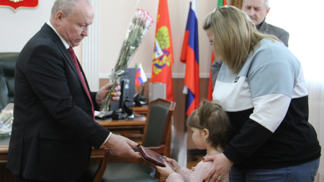 Государственные награды переданы семьям героев