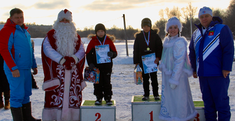 Рождественский забег в Мичурино собрал более 200 участников