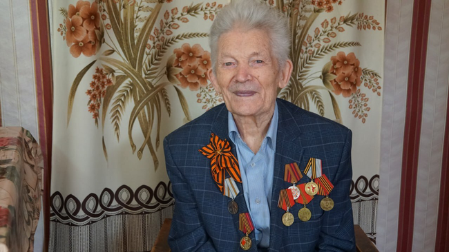 95 лет в движении: как живёт труженик тыла и ветеран труда Александр Кузярин