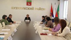 Комиссия обсудила меры поддержки семей и профилактики подростковых правонарушений