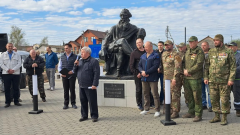 В Бузулуке высадили аллею ветеранов в сквере Толстого