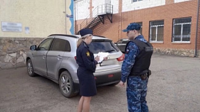 За долги за мусор в Бузулуке могут забрать внедорожник