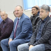 Люди, которые соединяют дороги и города 