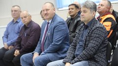 Люди, которые соединяют дороги и города 