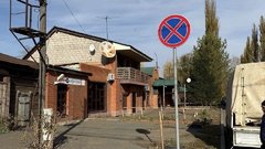 На улице Галактионова установлен знак «Остановка запрещена»