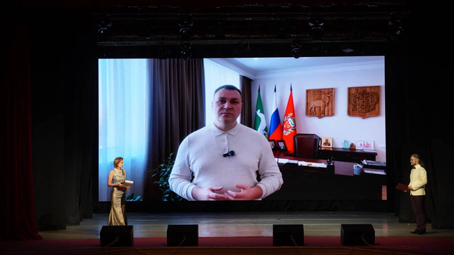 Женщинам с любовью