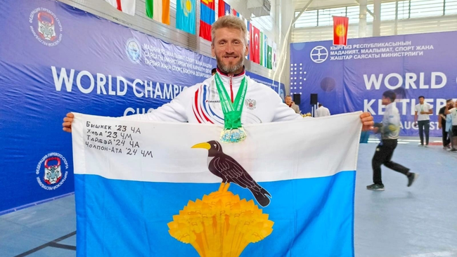 Священник Бузулукской епархии завоевал пять золотых медалей на мировом первенстве по гиревому спорту.